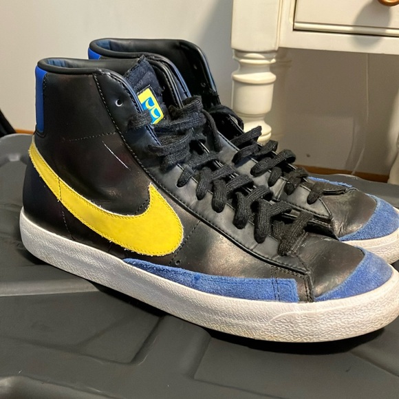 Nike Other - Mens Nike Blazer Peace Love BLK/BLUE/YELLOW Hightop sneakers size 10